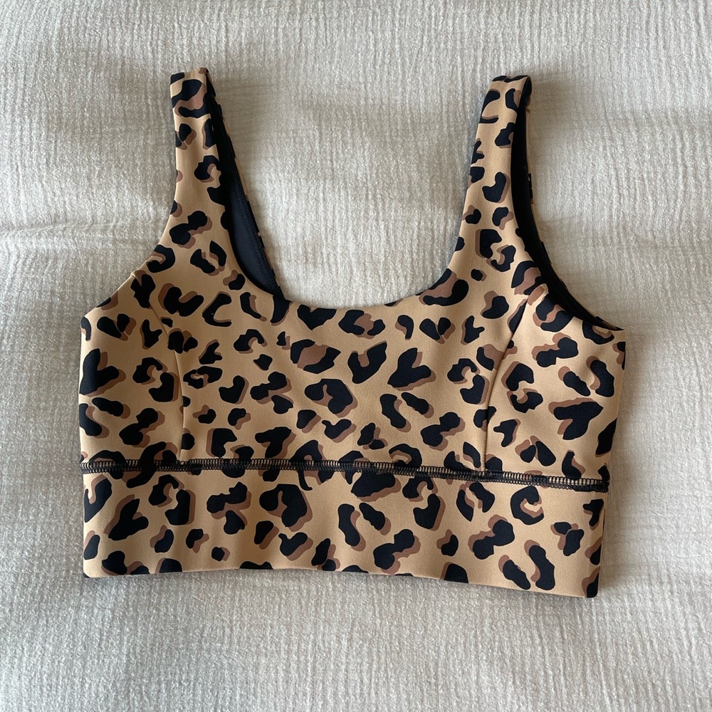 IVL Into the Wild sports bra